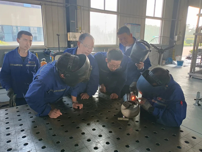 《提升技能，鑄就未來：公司焊工技能培訓(xùn)火熱進(jìn)行》